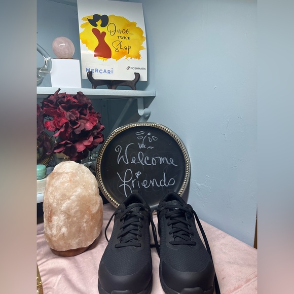 New with Box Timberland Pro Women Work Shoe - Picture 3 of 3